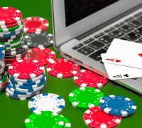 Bareskrim Polri mengungkap jaringan judi online internasional 1XBET. (Freepik)