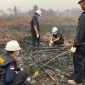 Polisi melakukan olah TKP kasus dugaan pembakaran lahan yang melibatkan anggota DPRD Mempawah. (Foto: Res-Mpw)