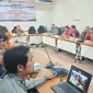 Suasana konsultasi publik Rencana Aksi Tahunan Penanggulangan Kemiskinan Tahun 2026 di Kantor Bapperida Provinsi Kalimantan Barat.