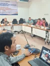 Suasana konsultasi publik Rencana Aksi Tahunan Penanggulangan Kemiskinan Tahun 2026 di Kantor Bapperida Provinsi Kalimantan Barat.