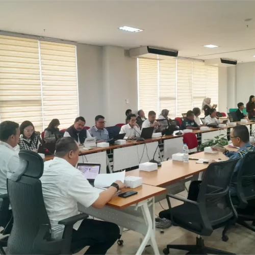 Rapat koordinasi pembahasan rencana pembangunan Jalan Tol Supadio menuju Pelabuhan Kijing di Kantor Bapperida Kalbar.