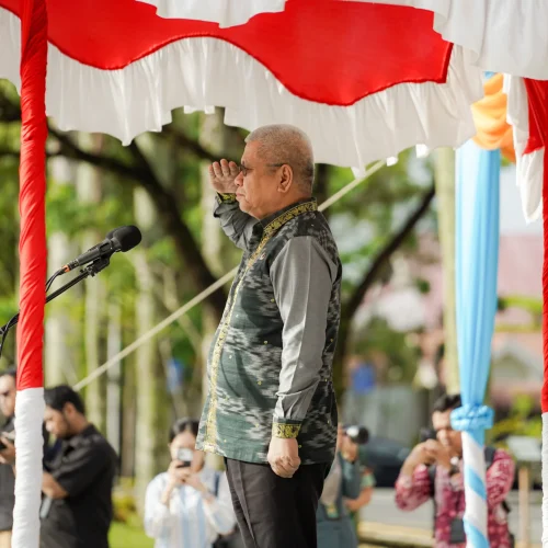 Sekda Kalbar Harisson memimpin upacara peringatan Harganas ke-33 di Pontianak.
