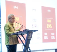 Sekda Kalbar Harisson membuka sosialisasi pengadaan pemerintah untuk mendorong UMK lokal masuk rantai pasok.