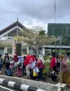 Sebanyak 205 WNI dideportasi oleh Jabatan Imigresen Malaysia (JIM) Sarawak melalui perbatasan Tebedu-Entikong pada 27–28 Oktober 2026, termasuk enam anak-anak. (Foto: JIM Sarawak)