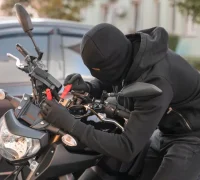 Ilustrasi - Tim Resmob Satreskrim Polres Sintang mengamankan terduga pelaku pencurian sepeda motor (curanmor) yang aksinya sempat viral di media sosial. (Foto: magnific)