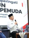 Gubernur Kalimantan Barat Ria Norsan memimpin upacara peringatan Hari Sumpah Pemuda ke-98 di Aula Garuda, Kantor Gubernur Kalbar, Pontianak.