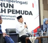 Gubernur Kalimantan Barat Ria Norsan memimpin upacara peringatan Hari Sumpah Pemuda ke-98 di Aula Garuda, Kantor Gubernur Kalbar, Pontianak.