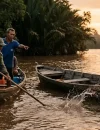 Ilustrasi - Tim SAR dan warga melakukan pencarian korban yang diduga diterkam buaya di perairan Batu Ampar, Kubu Raya.