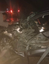Kondisi minibus Nissan Grand Livina yang mengalami kerusakan berat setelah bertabrakan dengan truk tangki di Jalan Raya Beduai, Kabupaten Sanggau. (Res-Sgu)