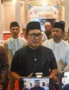 Bupati Sujiwo berdialog dengan warga Teluk Pakedai usai Safari Ramadan membahas pembangunan jalan poros.
