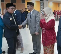 Bupati Kubu Raya Sujiwo melantik pejabat pimpinan tinggi pratama, Selasa (17/3/2026).