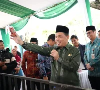 Gubernur Kalbar Ria Norsan membuka SERAMBI 2026 dan Halal Fair di Masjid Raya Mujahidin Pontianak, Kamis (19/2/2026).