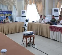 Presiden Prabowo Subianto meninjau langsung lokasi karhutla di Kubu Raya Kalimantan Barat.