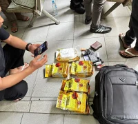 922238 (1) Tas ransel hitam berisi paket sabu seberat lima kilogram hasil penggagalan penyelundupan di Pelabuhan Bakauheni, Lampung. (Mediahub.Polri)