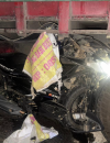 Kecelakaan maut di Jalan Raya Sungai Mawang, Kabupaten Sanggau, setelah sepeda motor menabrak truk Mitsubishi Fuso yang mogok pada Kamis malam. (Foto: Res-Sgu)