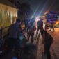 Kondisi sepeda motor Honda Beat dan truk yang terlibat tabrakan maut di Jalan Merdeka Timur, Sekadau, Kamis dini hari. (Foto: Res-Sekadau)