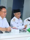 Wali Kota Pontianak Edi Rusdi Kamtono memimpin Rakor APEKSI Komwil V terkait bantuan bencana. (Prokopim)