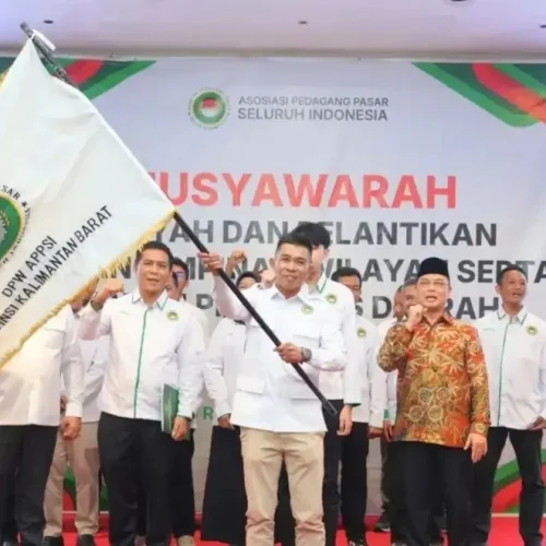 Gubernur Kalimantan Barat Ria Norsan menghadiri pengukuhan pengurus DPW dan DPD APPSI se-Kalbar di Hotel Alimoer, Sabtu (10/10/2026), sekaligus mendorong terciptanya perdagangan yang sehat dan berkelanjutan.