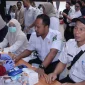 ASN Kalimantan Barat mengikuti aksi donor darah ASN Kalbar Peduli yang digelar BPSDM Kalbar dalam rangka HUT ke-69 Pemprov Kalbar. (IST)