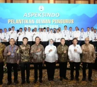 Gubernur Kalbar Ria Norsan hadiri pelantikan Ketua Umum ASPEKSINDO Erlina di Jakarta.