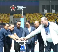 Gubernur Kalbar Ria Norsan membuka AVC Men’s Volleyball Champions League 2026 di GOR Terpadu A Yani Pontianak.