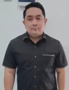 Tim SIRI Kejaksaan Agung mengamankan DPO Kejati Kalimantan Barat, H. Asep Jamaluddin alias Jimmy, di kawasan Tebet Timur, Jakarta Selatan.