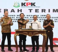 Penyerahan aset rampasan oleh Komisi Pemberantasan Korupsi kepada Kejaksaan Agung senilai Rp20,2 miliar. (Foto Dok. KPK)