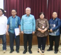 Sekda Kalbar Harisson usai memimpin rapat koordinasi pengawasan penyaluran BBM subsidi bagi nelayan di Kantor Gubernur Kalbar.
