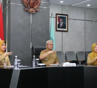 Sekda Kalbar Harisson membuka webinar pelayanan publik dan meminta ASN menghadirkan layanan nyata hingga daerah pelosok Kalimantan Barat.