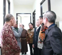 Wawako Bahasan Wawako Pontianak, Bahasan resmikan Gedung Leopold Mandic di lingkungan Universitas Widya Dharma Pontianak, Sabtu (26/7).