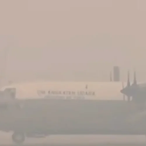 Kabut asap karhutla mengganggu penerbangan di Bandara Supadio Kubu Raya. (Foto: Tangkapan layar youtube.com/@metrotvnews)