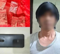 Polisi Polsek Meliau mengamankan pria diduga pengedar sabu saat penggerebekan di wilayah Meliau Hulu, Sanggau.