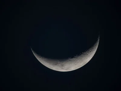 Pemandangan Bulan dari misi NASA.