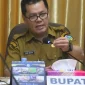 Bupati Kayong Utara Romi Wijaya memimpin rapat koordinasi bersama Pertamina Patra Niaga membahas penguatan stok dan distribusi BBM menjelang MTQ Kalbar 2026.
