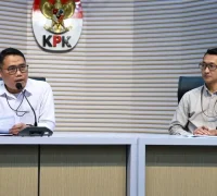 Konferensi pers KPK terkait OTT Bupati Pekalongan dalam kasus dugaan korupsi proyek outsourcing Rp46 miliar.