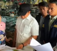 Bupati Kubu Raya Sujiwo melakukan sidak pangkalan elpiji 3 kg di Sungai Raya. (instagram.com/sujiwo99)