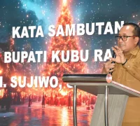 Bupati Kubu Raya Sujiwo menghadiri Perayaan Natal PPHTGD dan menyampaikan pesan kerukunan umat beragama. (instagram.com/prokopim_kuburaya)