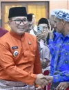 Bupati Kubu Raya Sujiwo melepas jemaah haji di Aula Praja Utama.