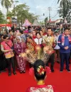 Gubernur Kalimantan Barat Ria Norsan bersama jajaran Pemkot Singkawang dan sejumlah menteri menghadiri perayaan Cap Go Meh 2026 di Singkawang.