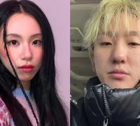 Chaeyoung TWICE dan Zion.T yang dikabarkan masih menjalin hubungan asmara.