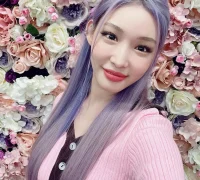 Chungha mengakhiri kontrak dengan agensi MoreVision pada September 2026. (instagram.com/chungha_official)