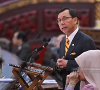 Datuk Seri Dr. Stephen Rundi Utom, Menteri Industri Makanan, Komoditas, dan Pembangunan Wilayah Sarawak, Malaysia, yang menyampaikan rencana penjajakan pasokan beras dari Sambas, Kalimantan Barat. (Foto: Japen Malaysia)