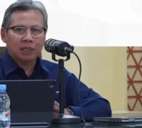 Deputi Bidang Statistik Distribusi dan Jasa BPS Ateng Hartono menyampaikan paparan kinerja neraca perdagangan Indonesia tahun 2025.