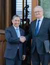 Wakil Menteri Luar Negeri RI Anis Matta dan Wakil Menteri Luar Negeri Rusia Georgy Borisenko saat pertemuan diplomatik di Moskow membahas konflik Timur Tengah.