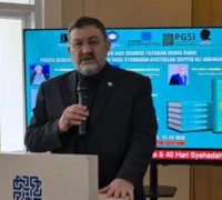 Duta Besar Iran untuk Indonesia Mohammad Boroujerdi saat memberikan pernyataan di Jakarta.