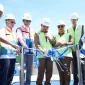 Gubernur Kalbar Ria Norsan melepas ekspor perdana peti kemas internasional di Terminal Kijing, Mempawah.