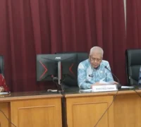 Sekda Kalbar Harisson memimpin rapat koordinasi evaluasi Program Strategis Nasional di Kantor Gubernur Kalbar.