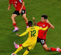FIFA World Cup 2026 - terkait persidangan perempuan asal Entikong di Kuching akibat kasus judi bola ilegal Piala Dunia 2026.