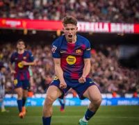 Fermin Lopez merayakan gol ketiga Barcelona ke gawang Levante di Camp Nou.