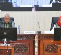 Sekda Kalbar Harisson membuka Forum Penyusunan Dokumen CSR 2027 di Balai Petitih Pontianak.